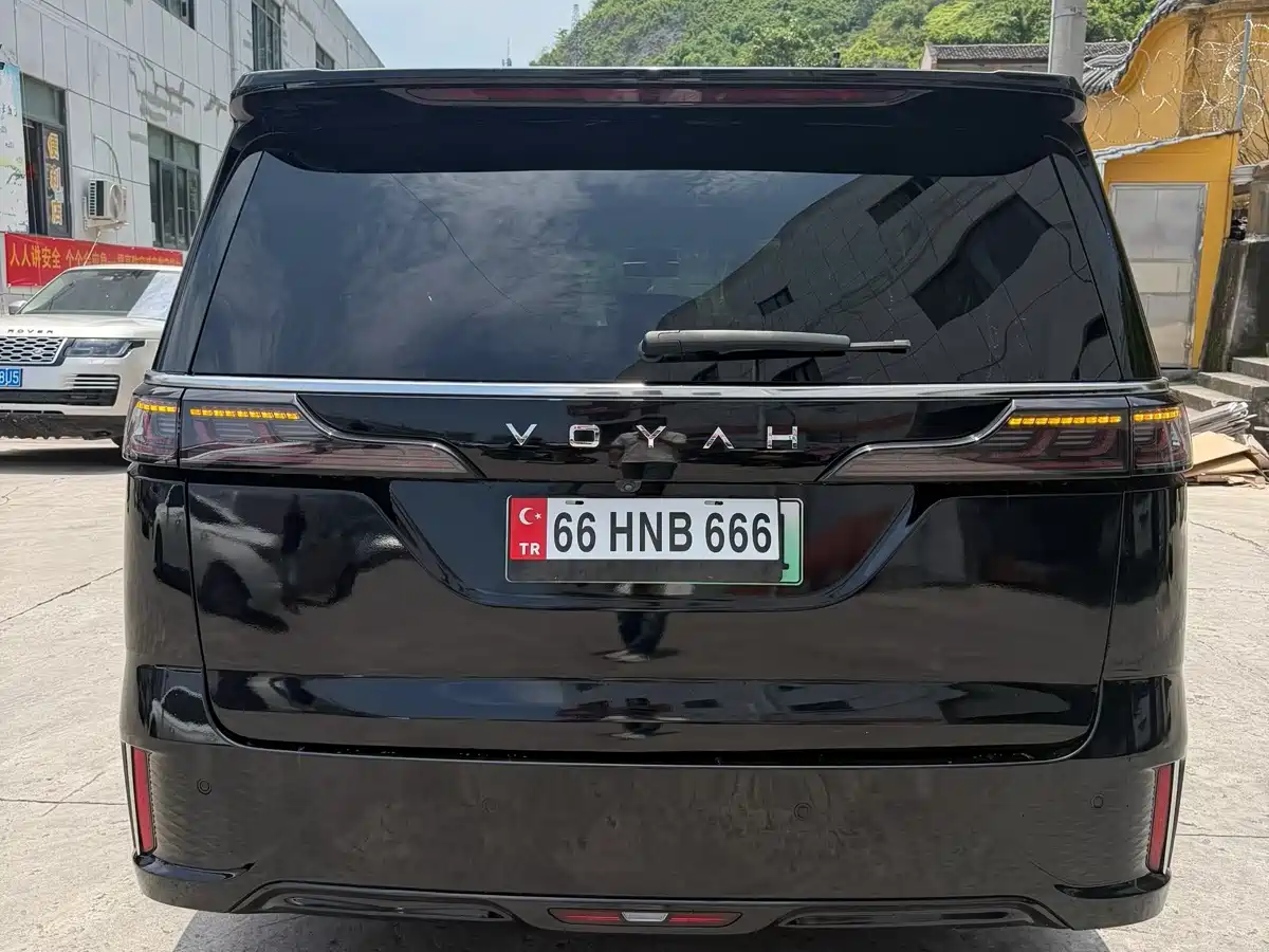 Voyah Auto Voyah Dreamer 2022 Low-carbon Dream+Smart Package фото 9