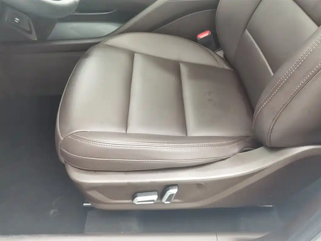Haval Xiaolong MAX 2023 1.5L Hi4 105 4WD Pilot Edition фото 20