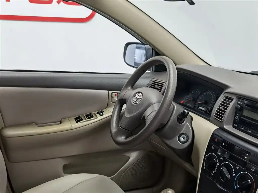Toyota Corolla 2010 1.6L Manual Classic Edition фото 22