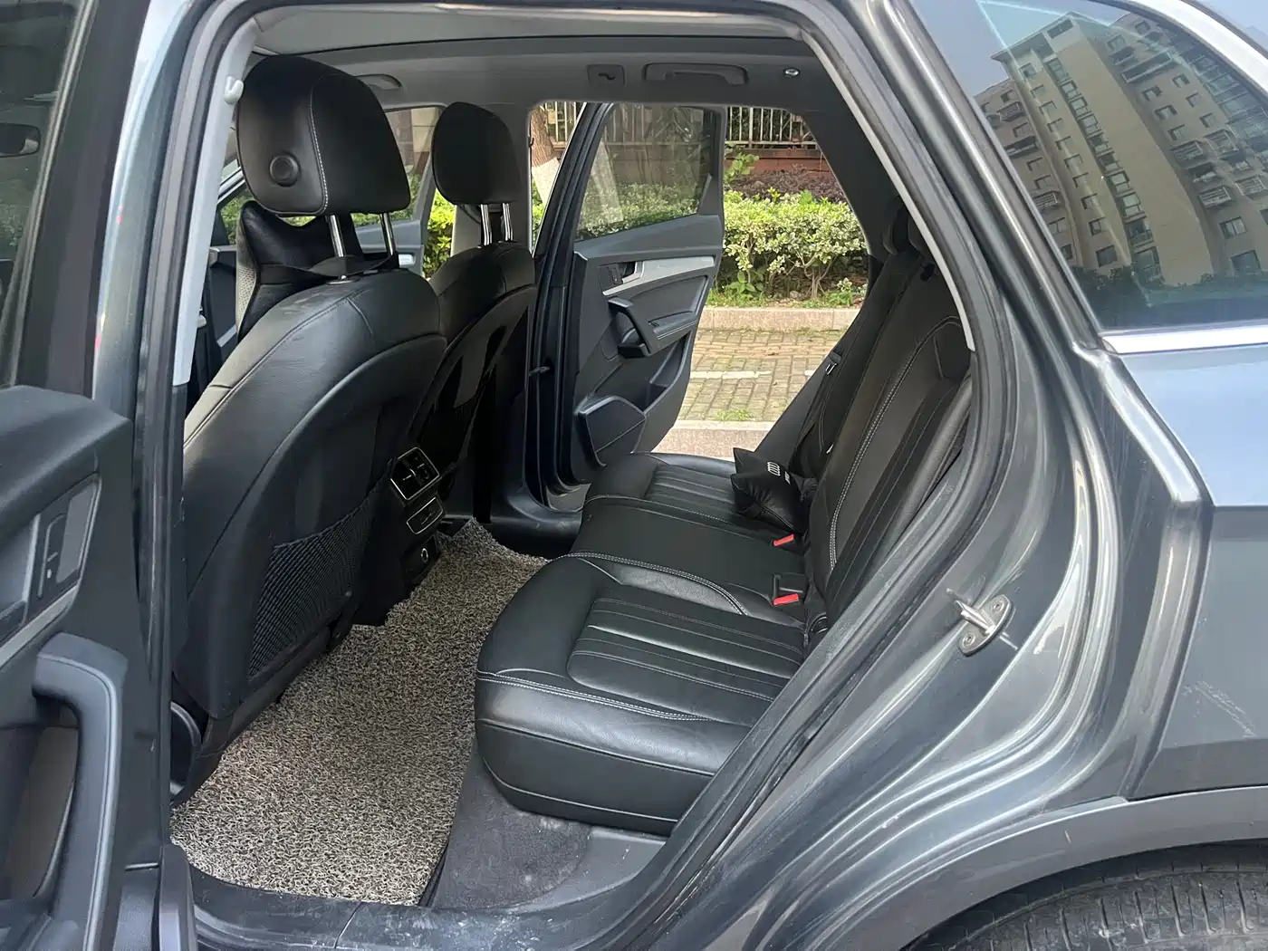 Audi Q5L 2020 Facelift 40 TFSI Honor Fashion фото 19