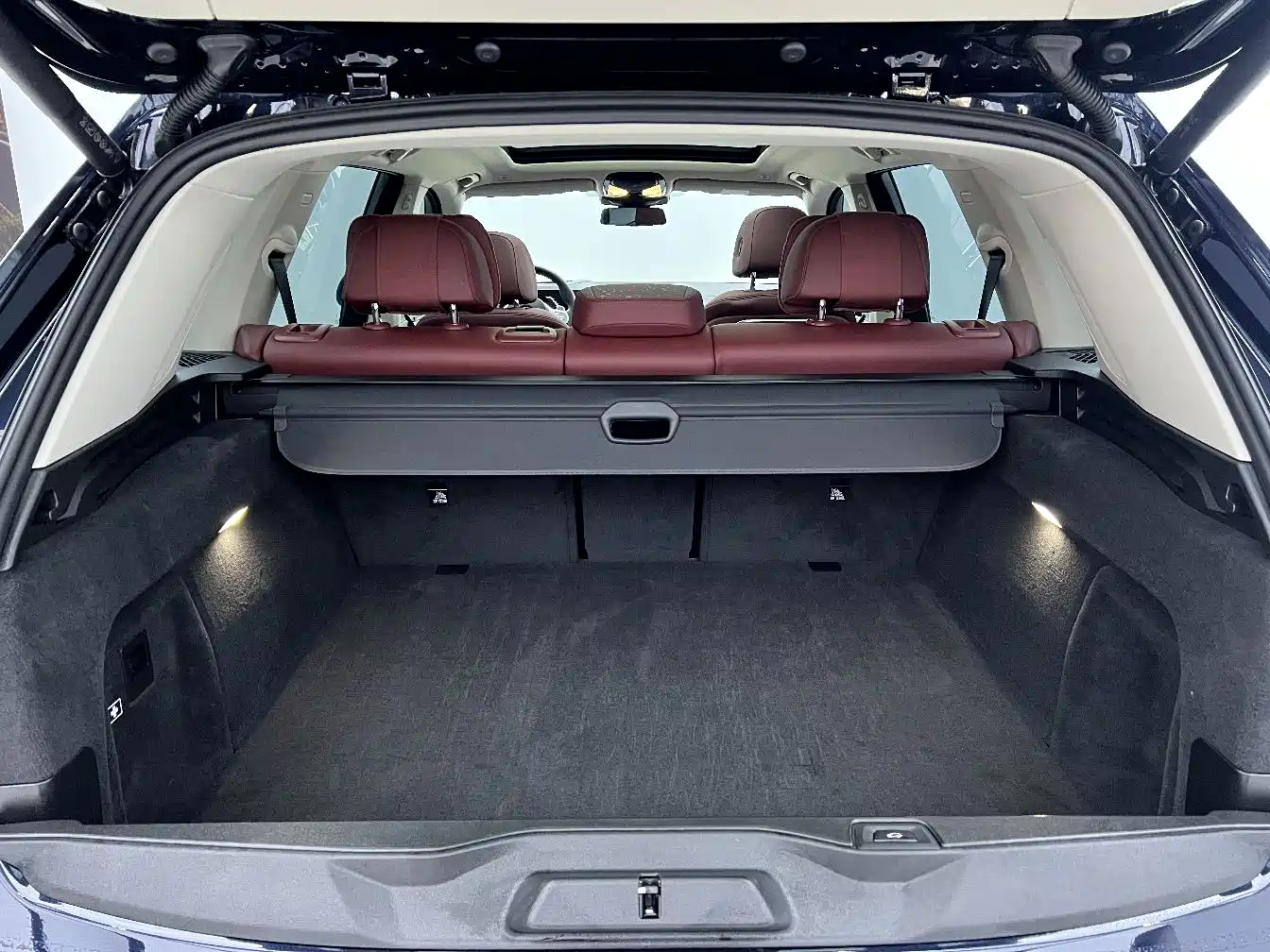 BMW X5 2025 Model xDrive 30Li Exclusive M Sport Blackout Package фото 33