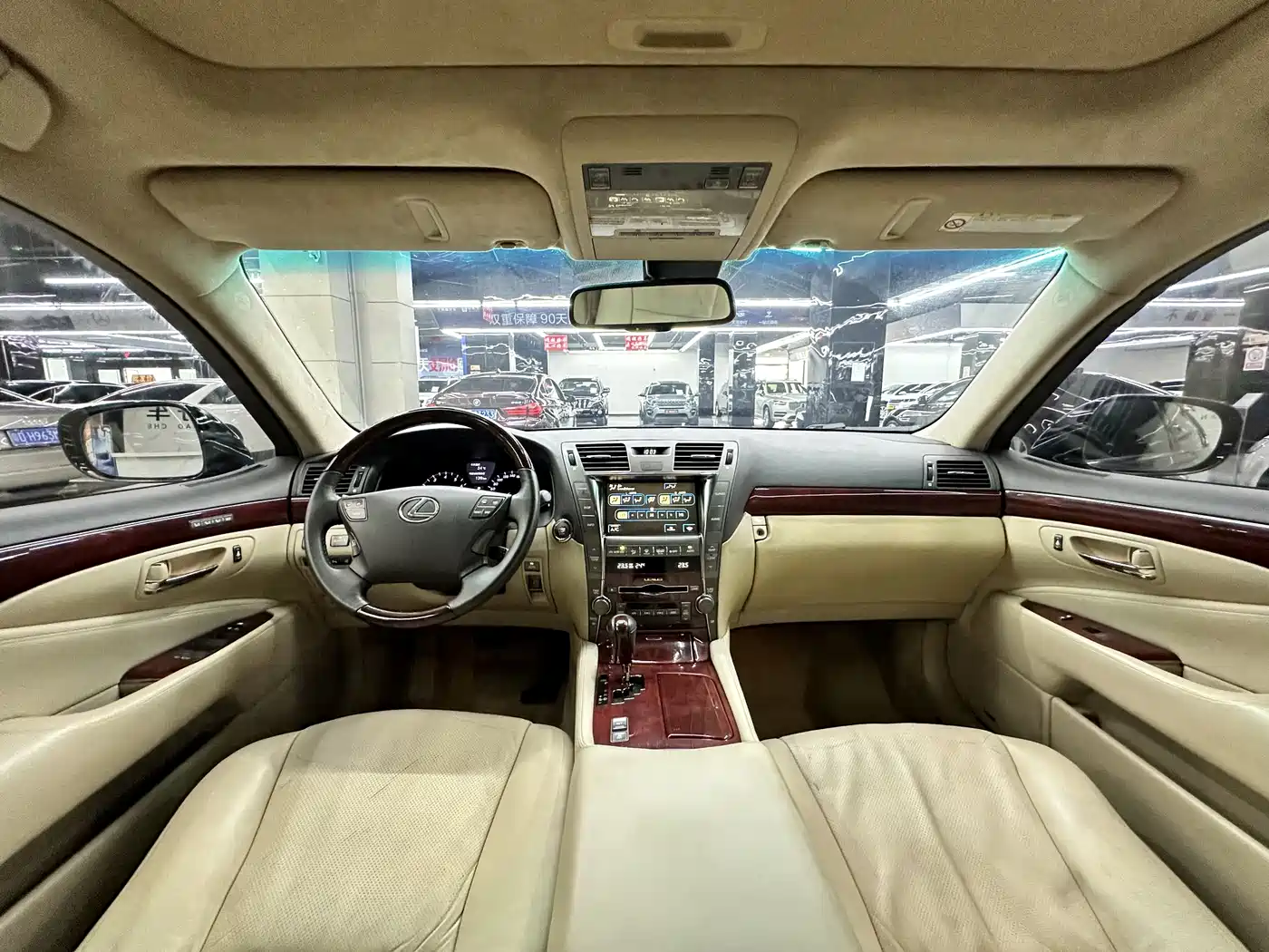 Lexus LS 2006 460L фото 10