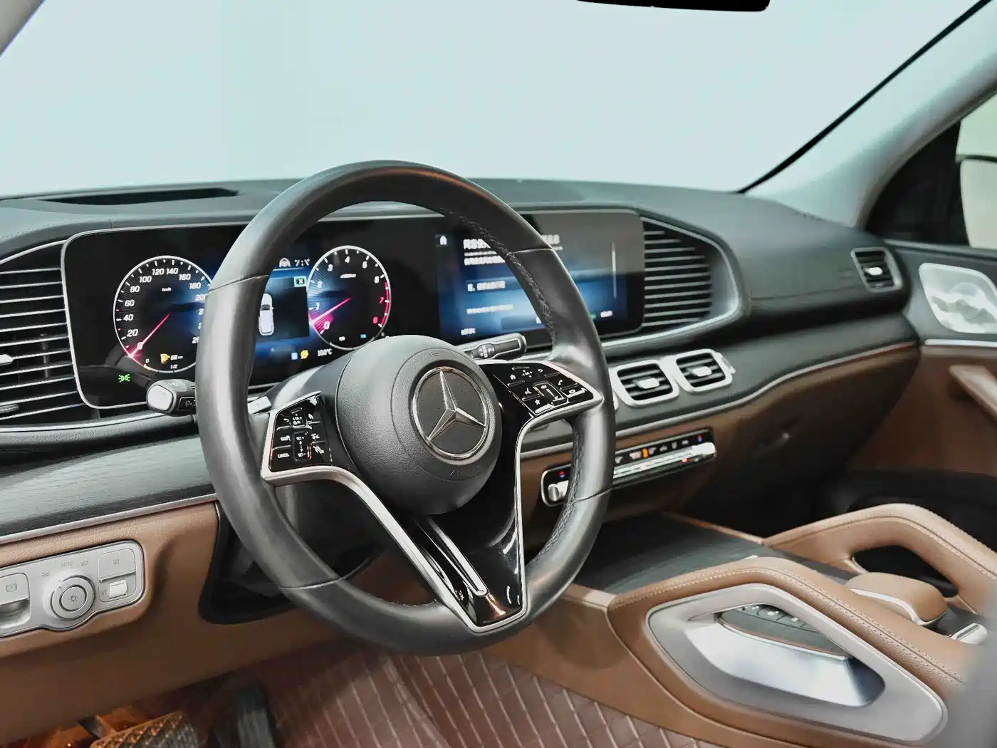 Mercedes-Benz GLE 2024 GLE 450 4MATIC Luxury фото 35