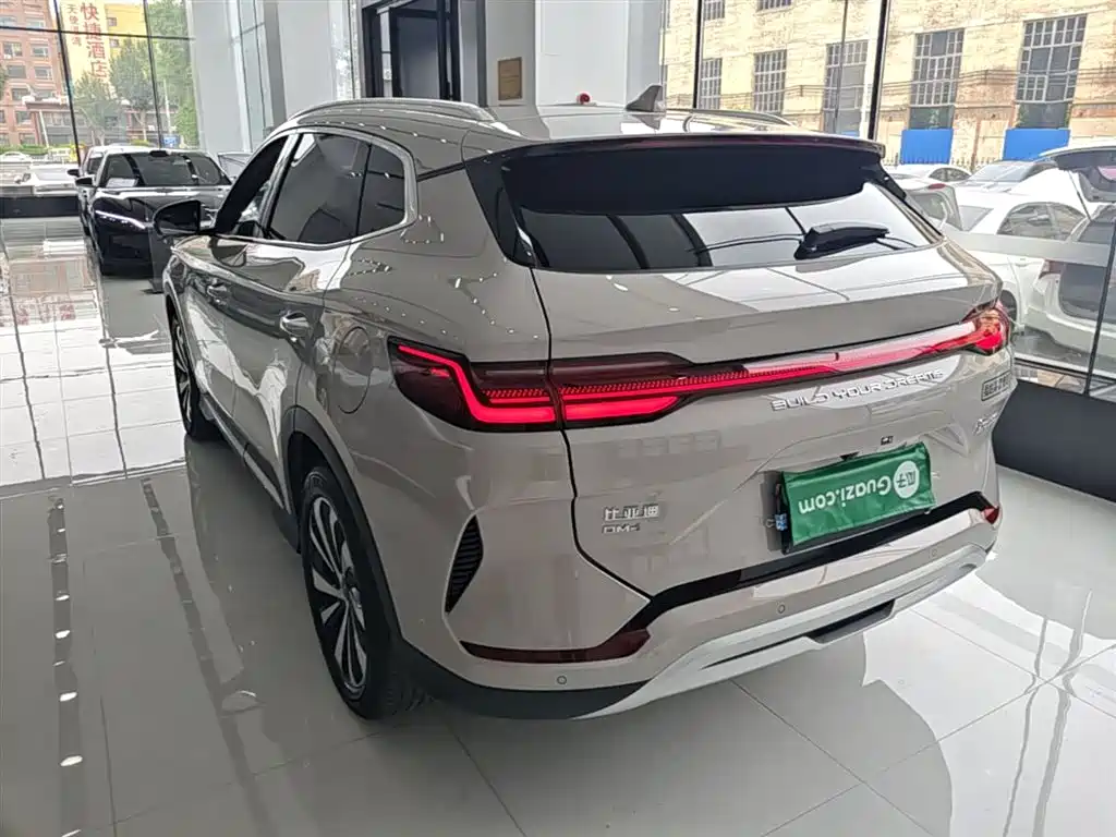 BYD Song PLUS PHEV 2024 Glory Edition DM-i 110km Flagship PLUS фото 5