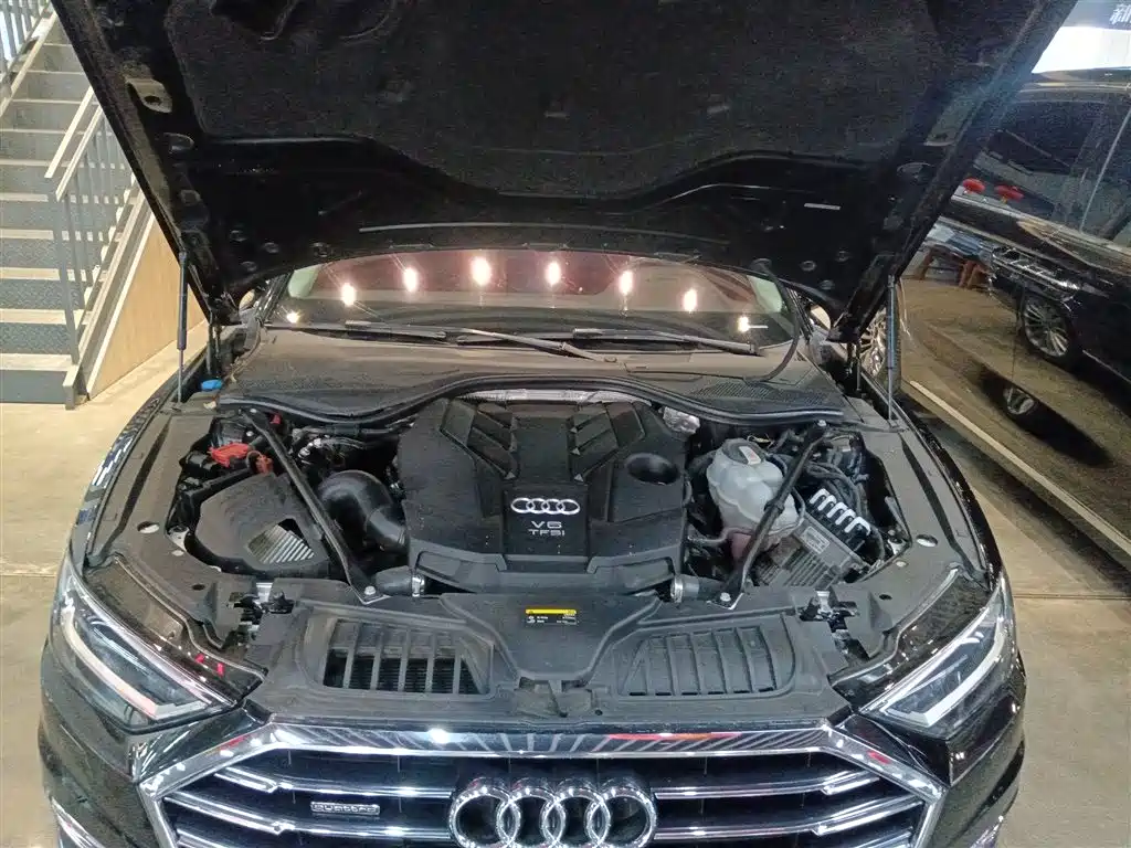 Audi A8 2018 A8L 55 TFSI quattro Launch Premium фото 20