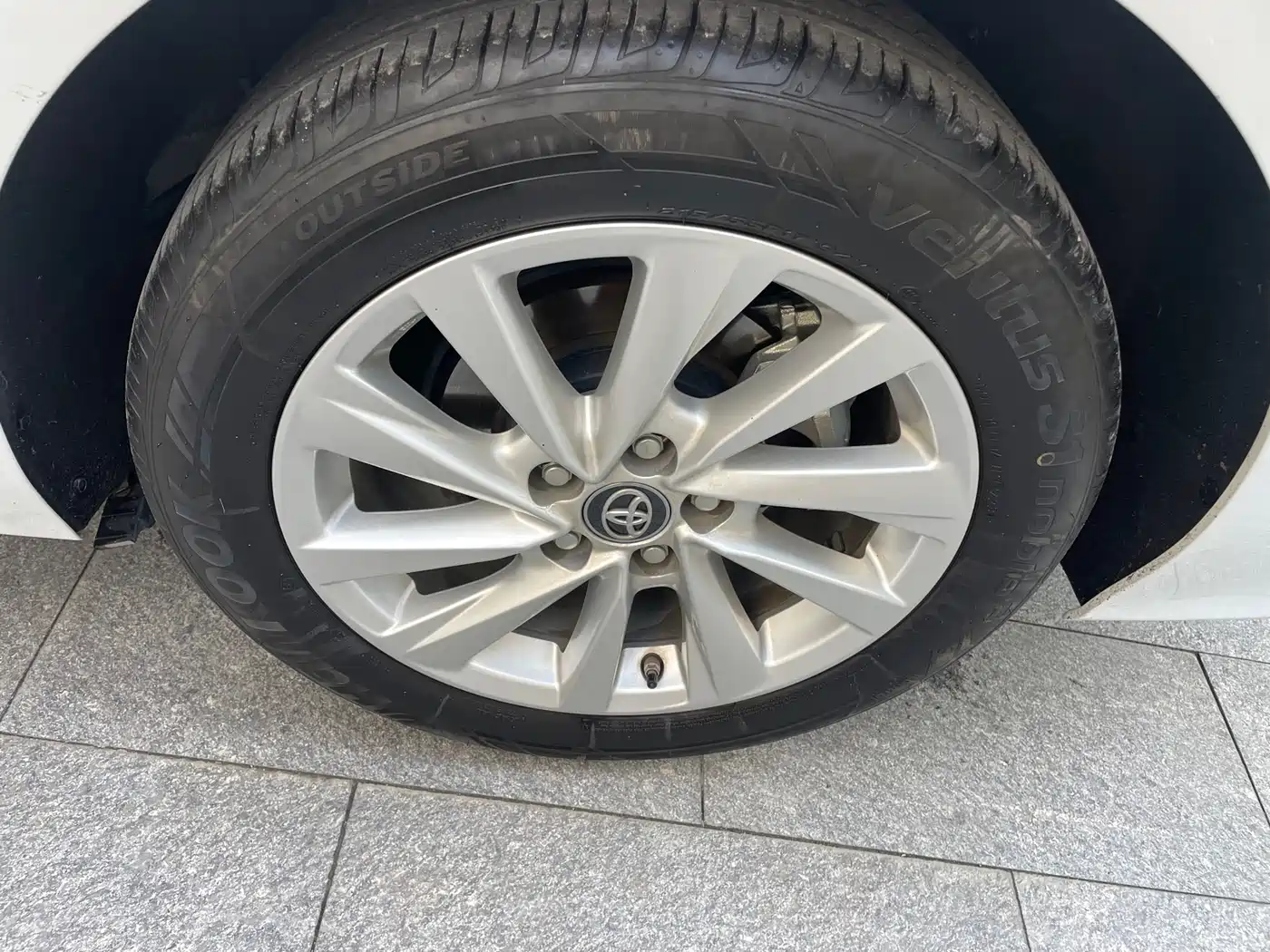 Toyota Camry 2023 2.0G Luxury Edition фото 8
