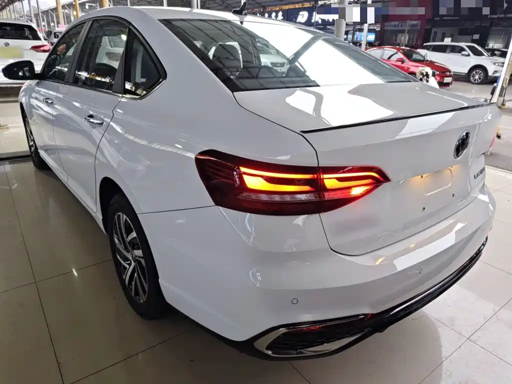 Volkswagen Lavida 2024 Model 300TSI DSG Starlight Leading Edition фото 23