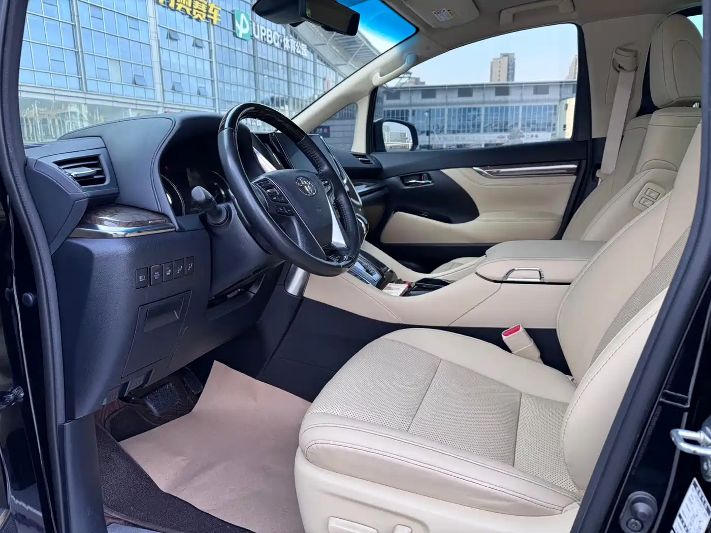 Toyota Alphard 2021 Hybrid 2.5L Premium фото 7