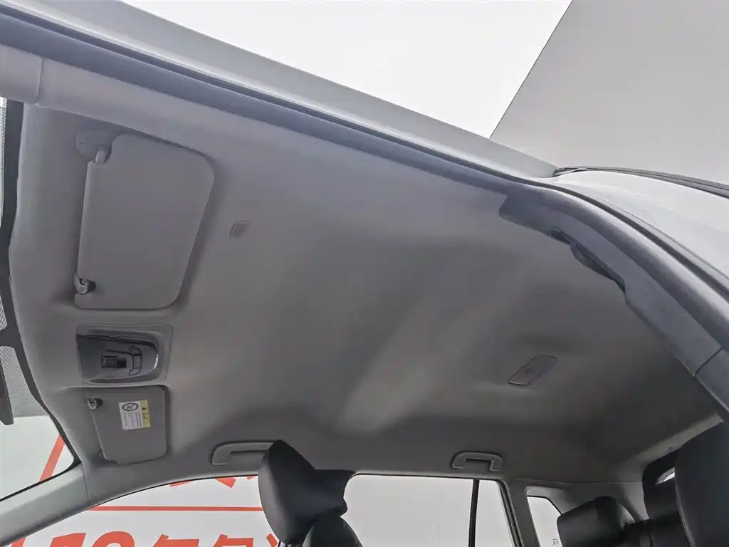 Toyota Frontlander 2022 2.0L CVT Elite фото 14