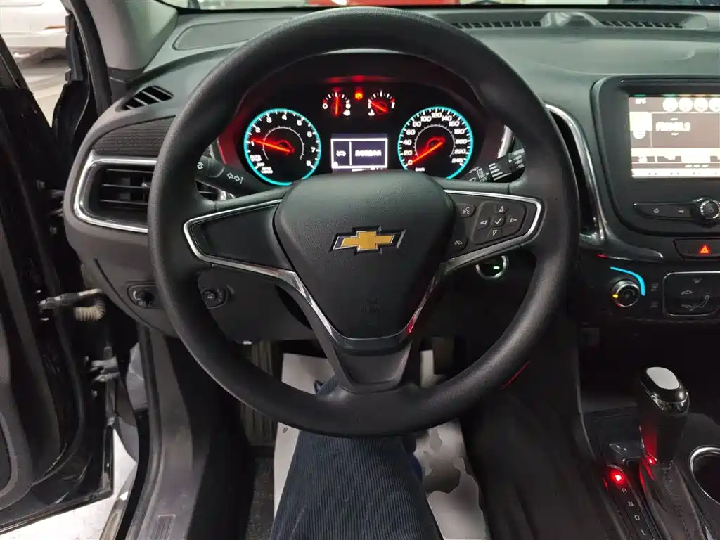 Chevrolet Equinox 2018 535T Automatic Frontier Edition фото 7