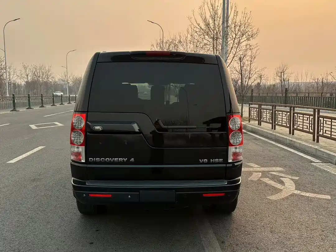 Land Rover Discovery 2011 5.0 V8 HSE фото 5