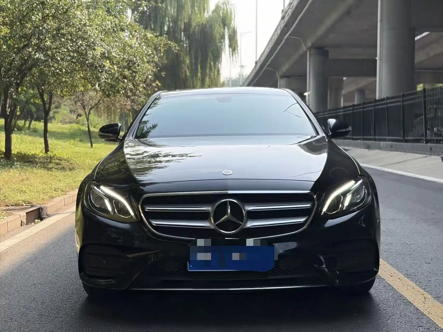 Photo 1 - Mercedes-Benz E-Class