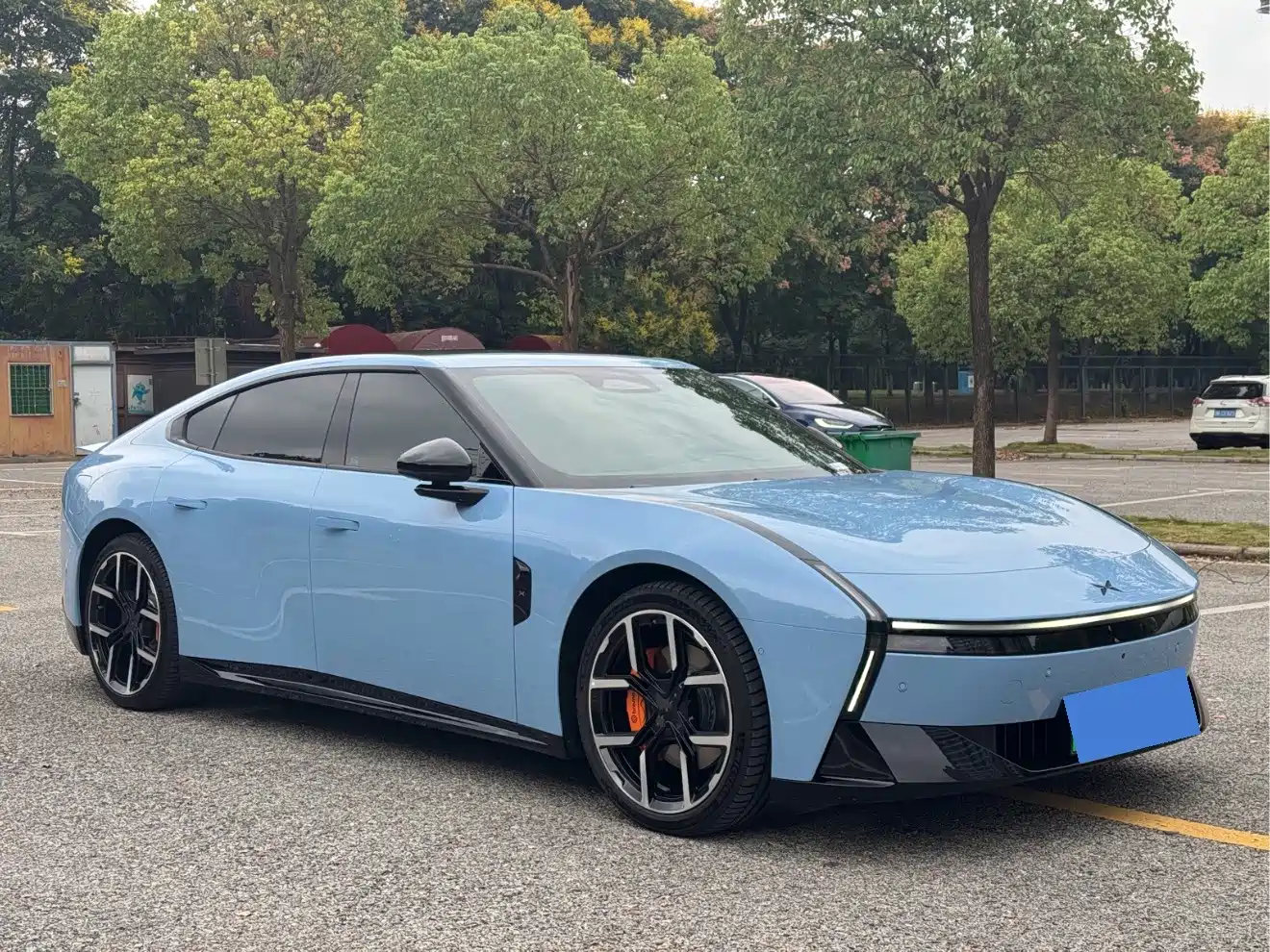 Фото 3 - XPeng P7