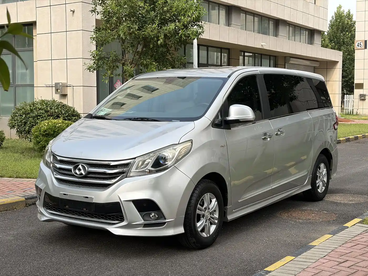 SAIC Maxus Maxus G10 2016 2016 2.0T Automatic Elite
