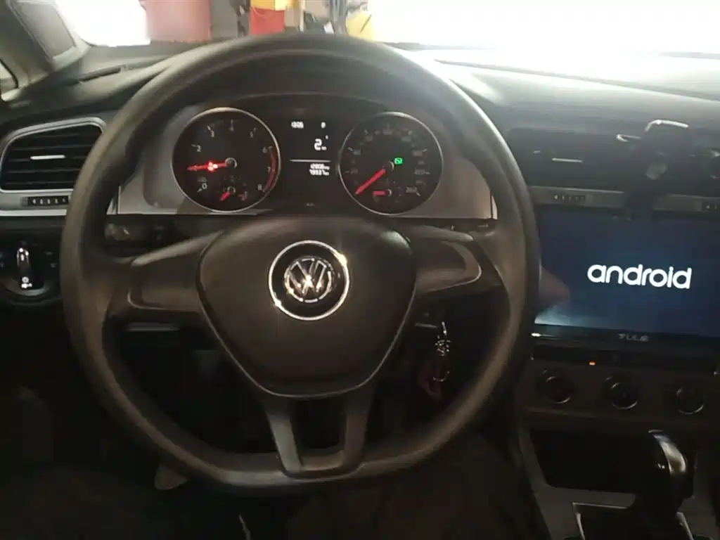 Volkswagen Golf 2016 1.6L Automatic Fashion фото 11