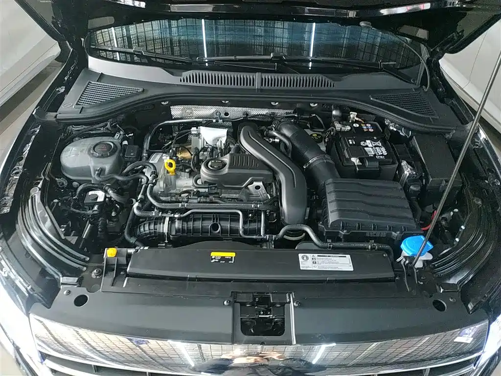 Volkswagen Lavida 2024 Model 300TSI DSG Full Comfort Edition фото 20