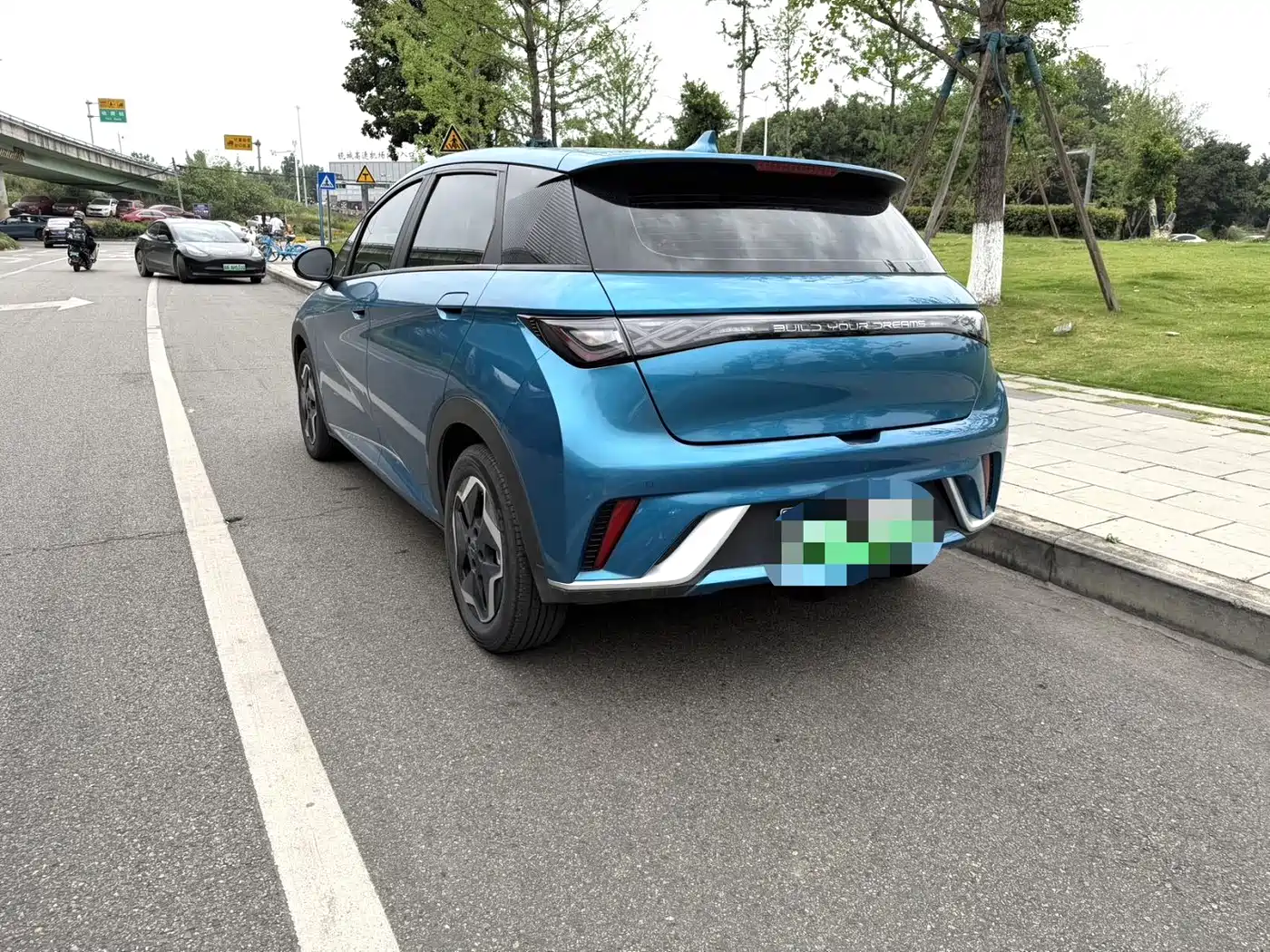BYD Dolphin 2021 Model 405km Fashion Edition фото 10