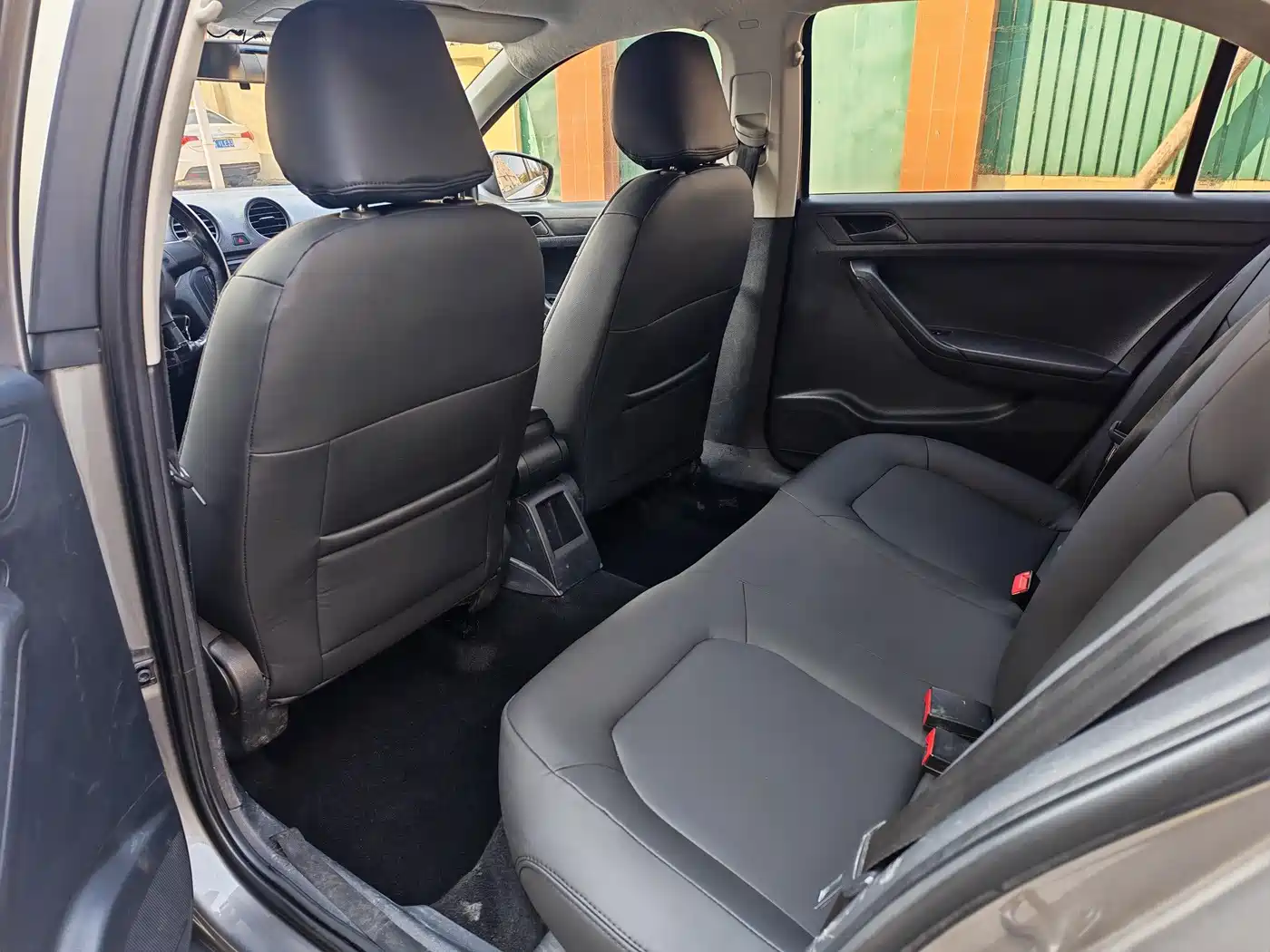Volkswagen Jetta 2013 1.4L Manual Comfort фото 9