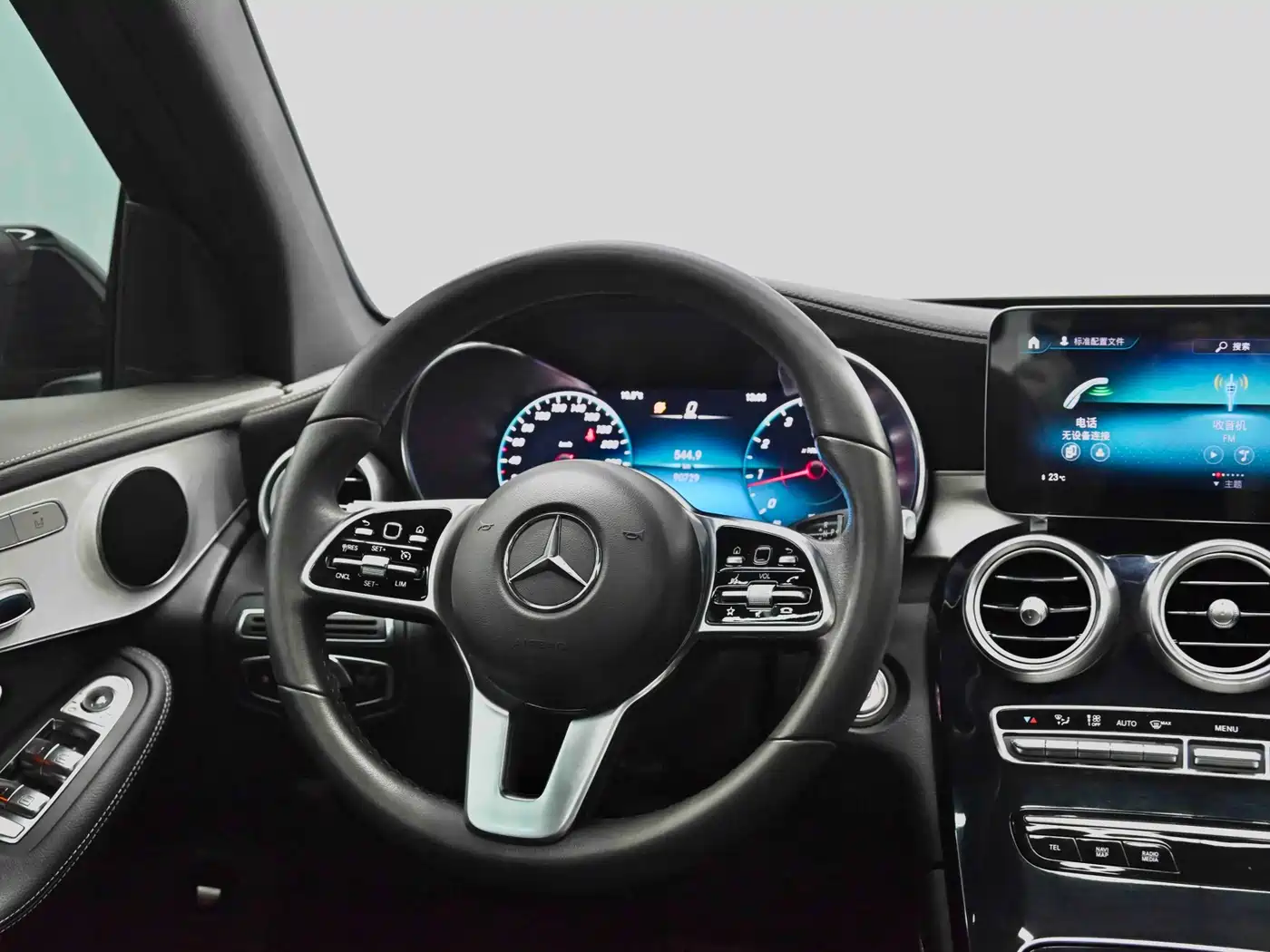 Mercedes-Benz GLC 2020 Facelift GLC 260 L 4MATIC Dynamic фото 36