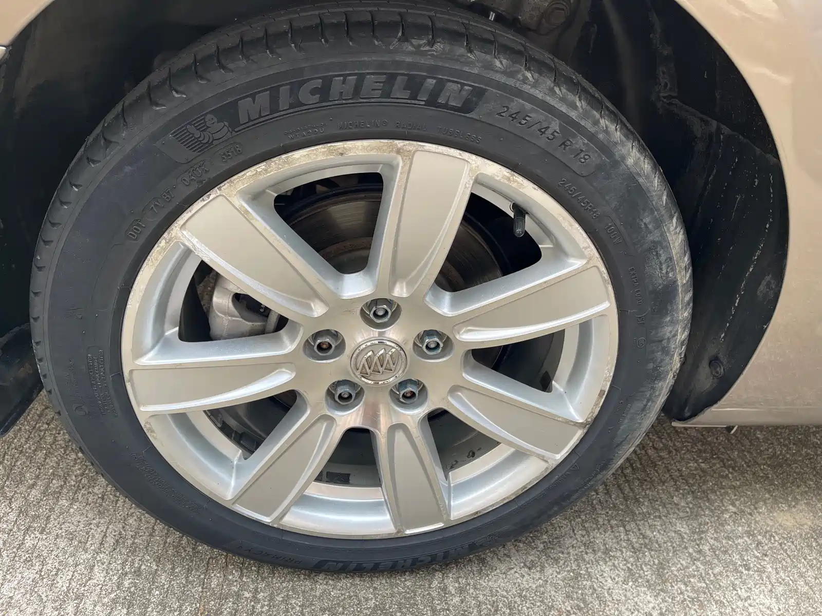 Фото 25 - Buick LaCrosse