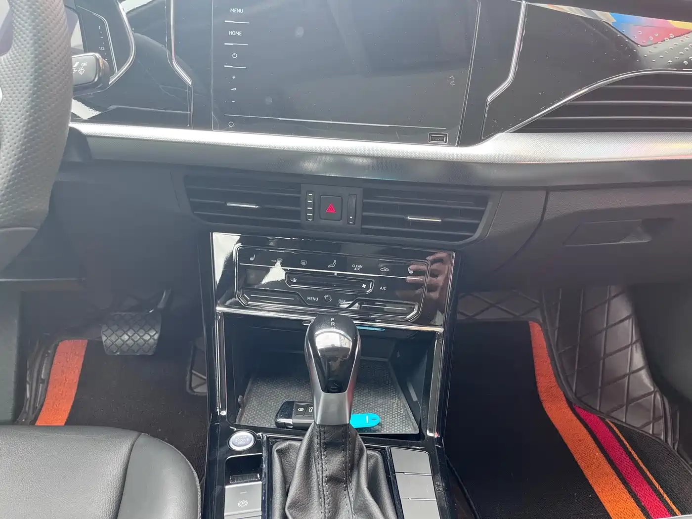 Volkswagen Passat 2022 330TSI Starlight Elite Edition фото 10