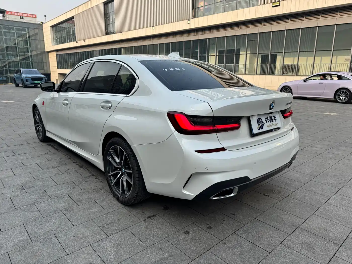 BMW 3 Series 2022 320Li M Sport Package фото 9