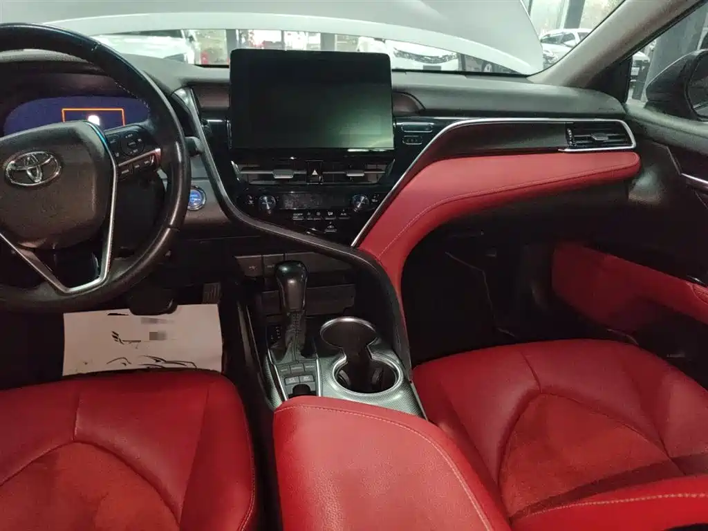 Toyota Camry 2021 Hybrid 2.5HS Fashion Edition фото 13