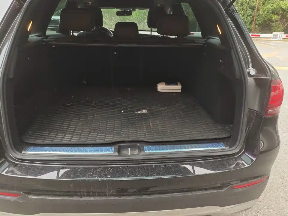 Фото 8 - Mercedes-Benz GLC