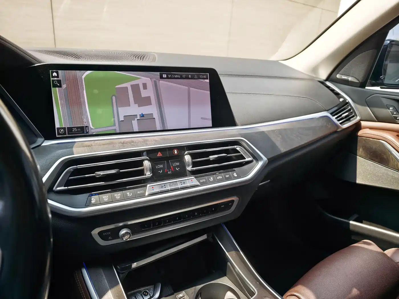 BMW X5 (Import) 2020 xDrive40i Premium M Sport Package фото 9