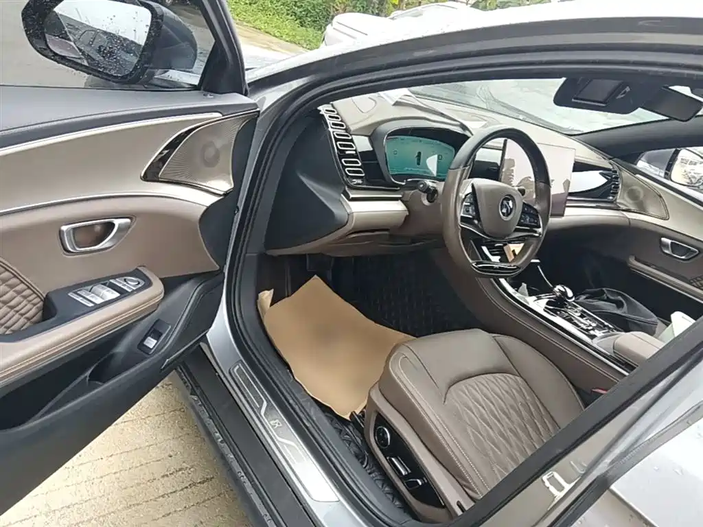 BYD Han 2023 EV Champion Edition 506KM FWD Premium фото 16