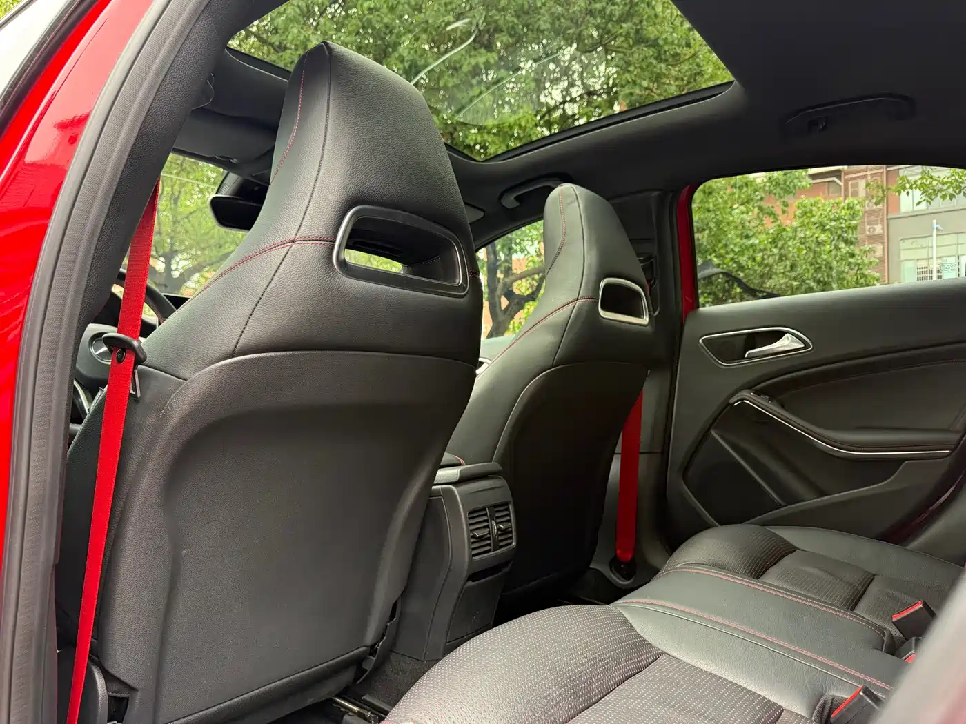 Mercedes-Benz A-Class (Import) 2016 A 260 Sport фото 16