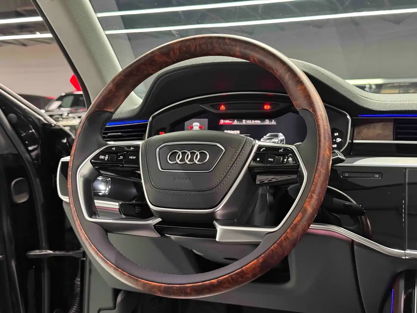 Audi A8 2018 A8L 55 TFSI quattro Launch Premium фото 11