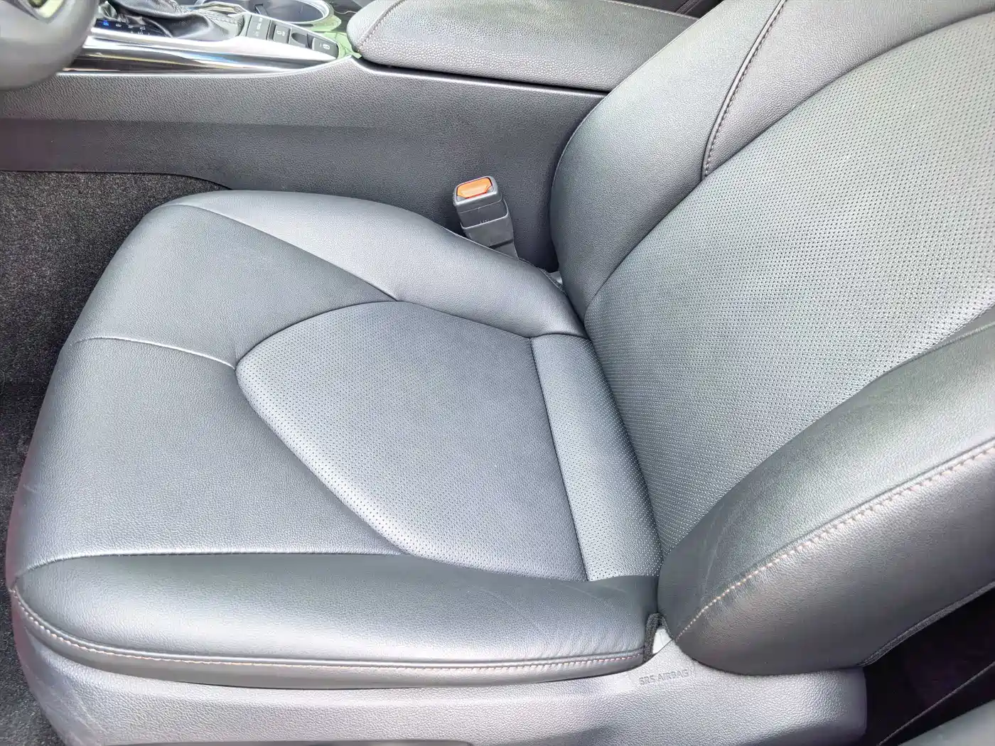 Toyota Camry 2023 2.5G Luxury Edition фото 28