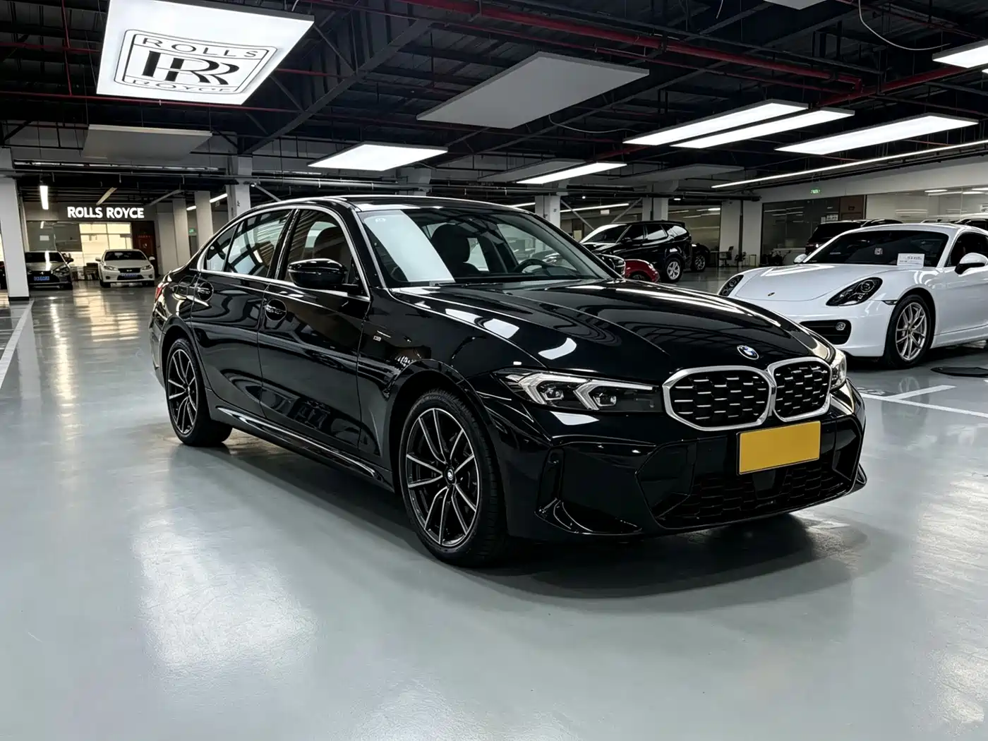 BMW 3 Series 2026 325Li M Sport Package фото 3