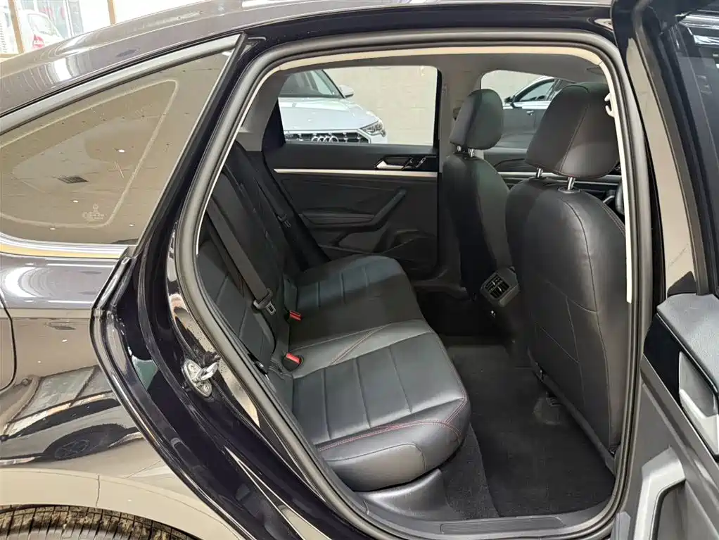 Volkswagen Lavida 2023 280TSI DSG Starlight Comfort Edition фото 22