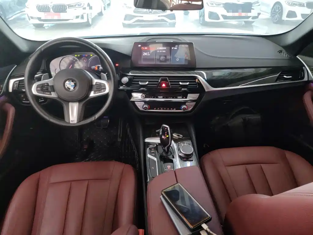 BMW 5 Series 2018 Facelift 530Li Leading M Sport Package фото 10