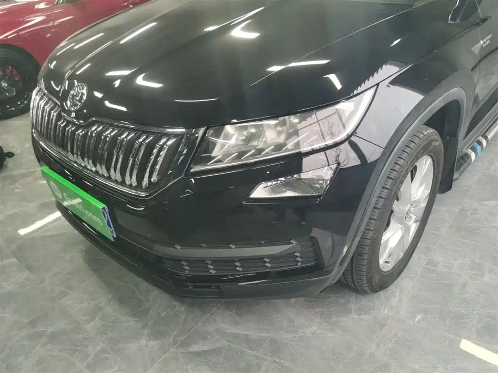 Škoda Kodiaq 2018 TSI330 5-seat FWD Luxury фото 18