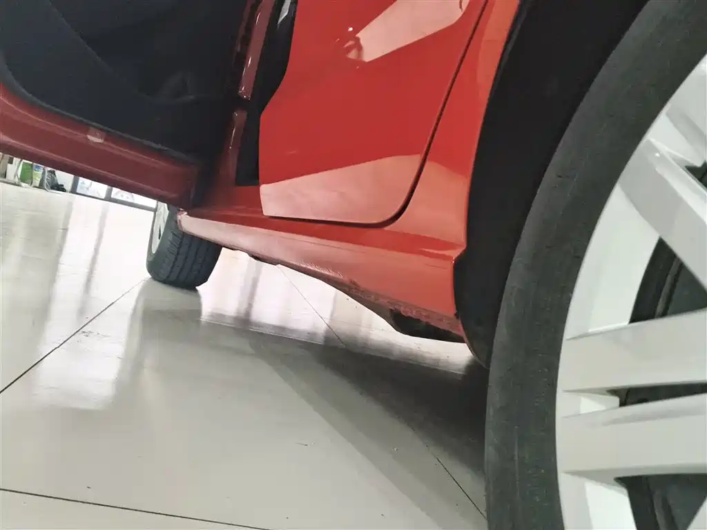 Volkswagen Polo 2016 1.4L Automatic Trend фото 21