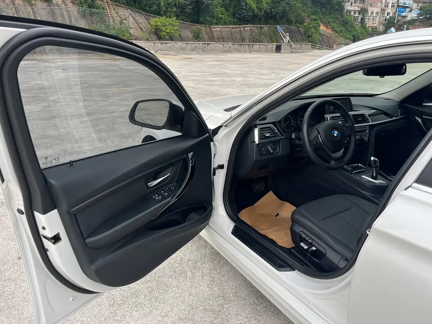 BMW 3 Series 2017 320Li Fashion фото 14