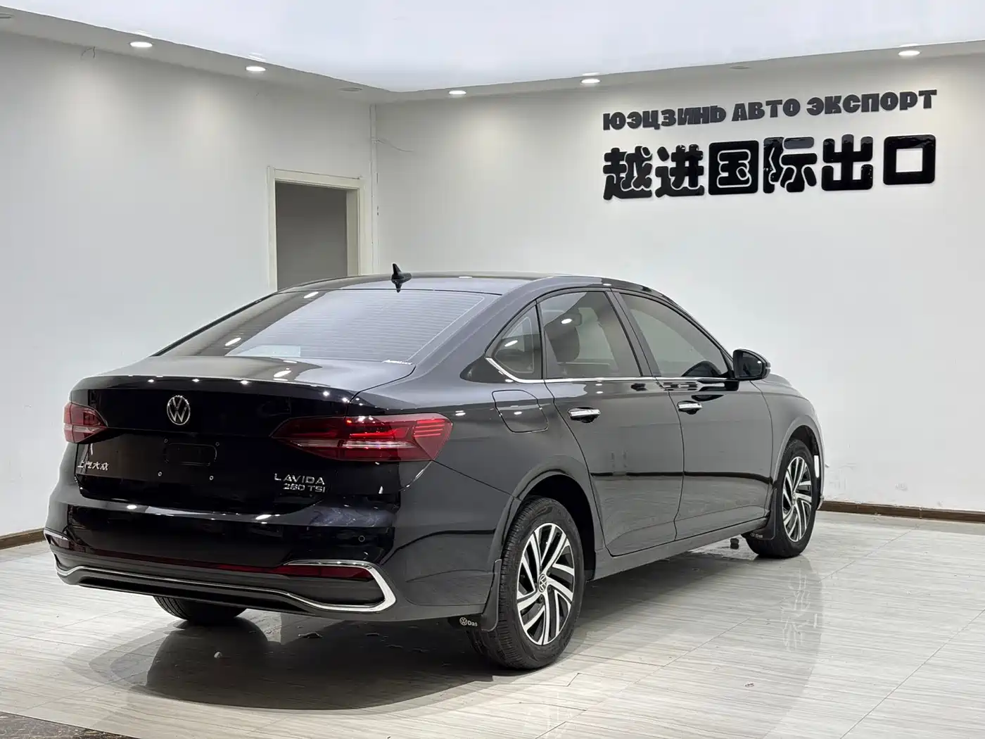 Volkswagen Lavida 2023 Model 280TSI DSG Eternal Edition фото 11