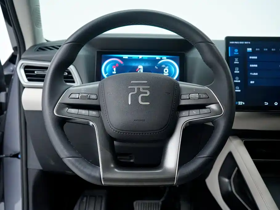 صورة 16 - BYD Yuan UP