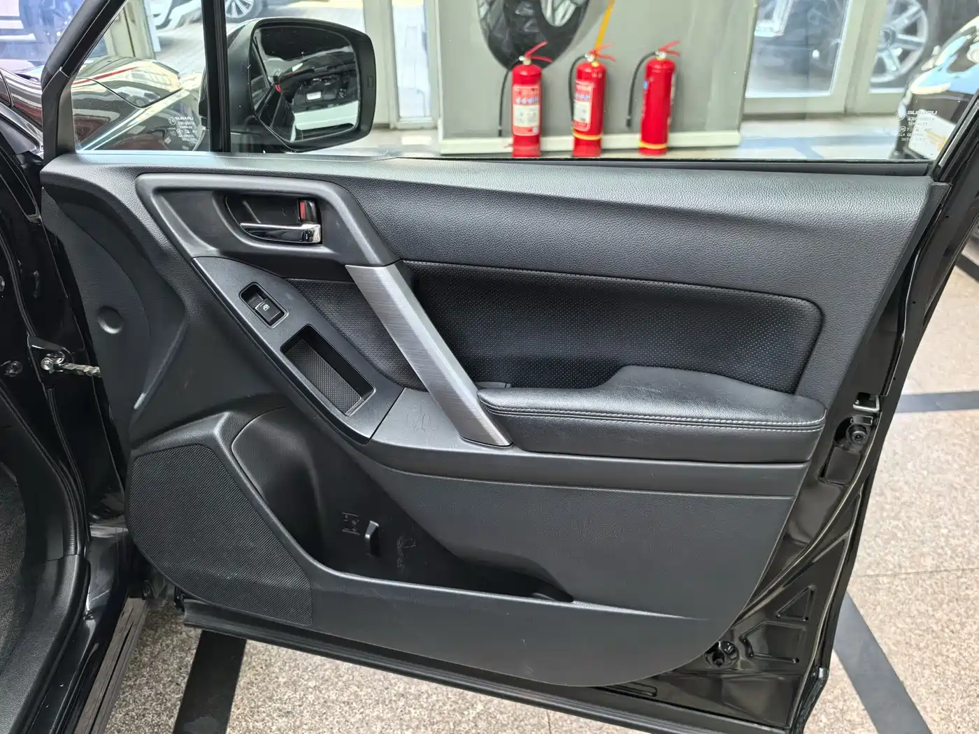Subaru Forester 2014 2.5i Automatic Elite Edition фото 12
