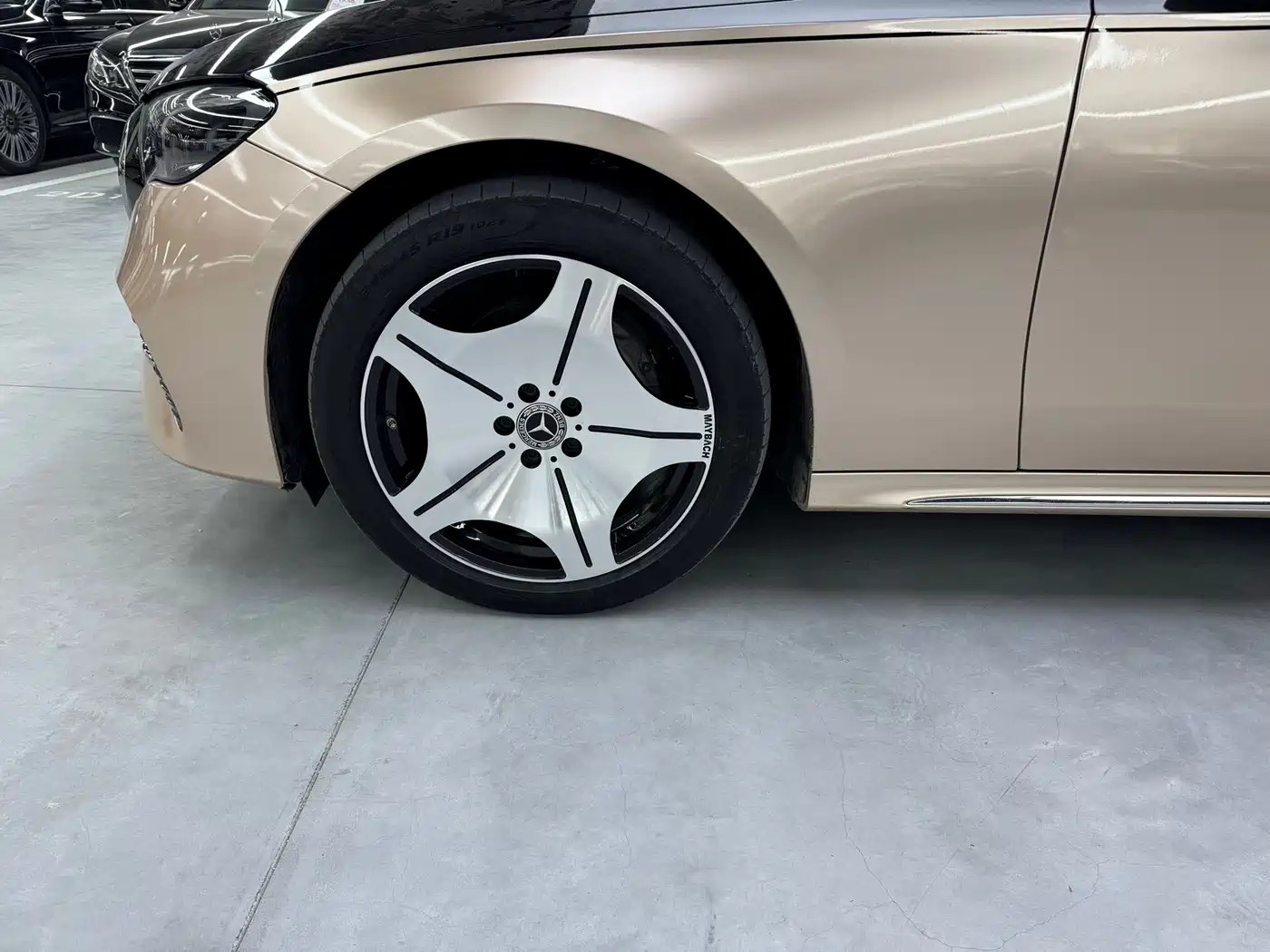 Mercedes-Benz E-Class 2024 E 300 L Fashion фото 9