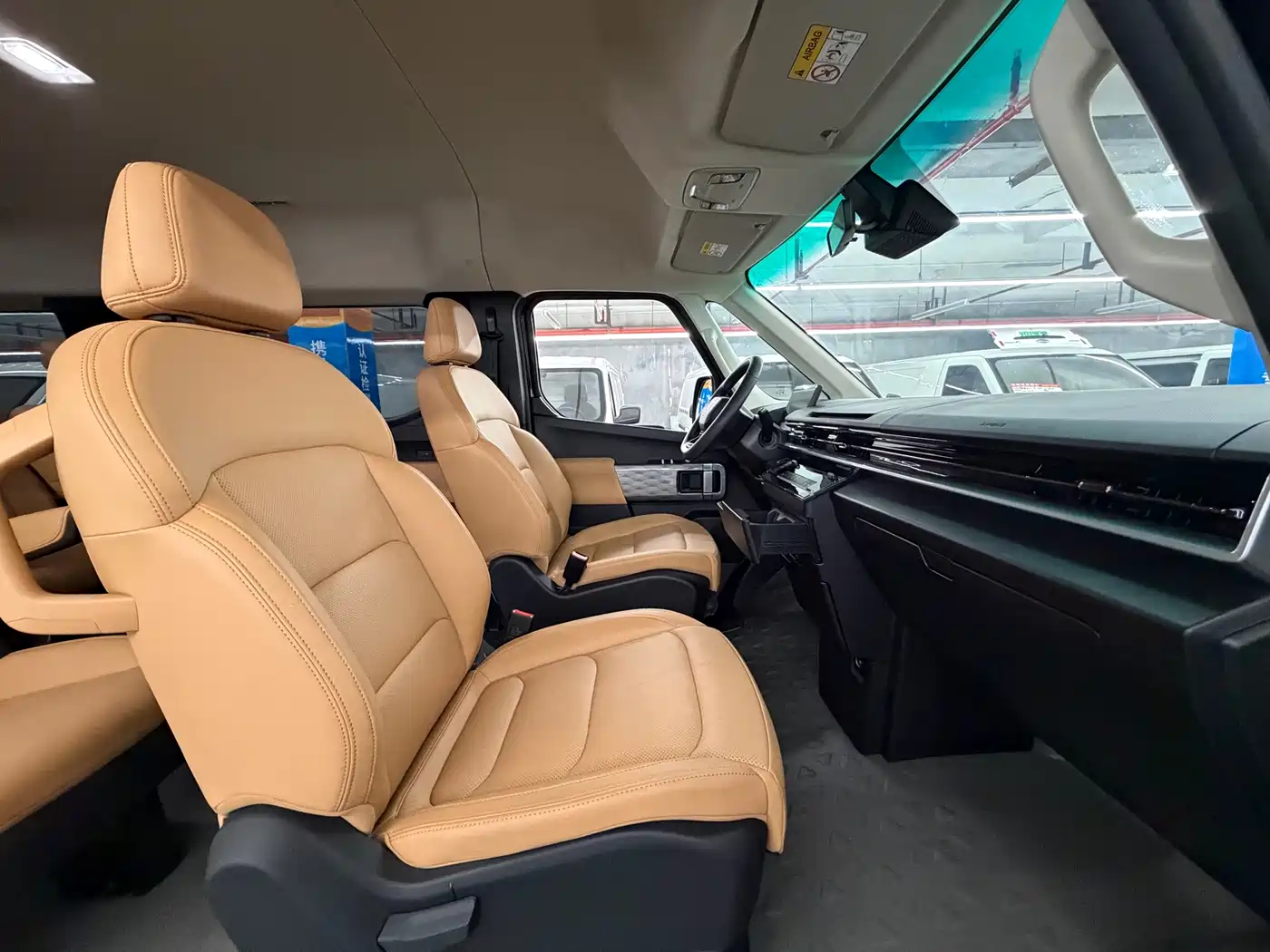 Yuan Cheng Farizon Super VAN 2025, Yuecheng Edition Medium Wheelbase Medium Roof 83kWh — автомобиль под заказ из Европы, фото 9