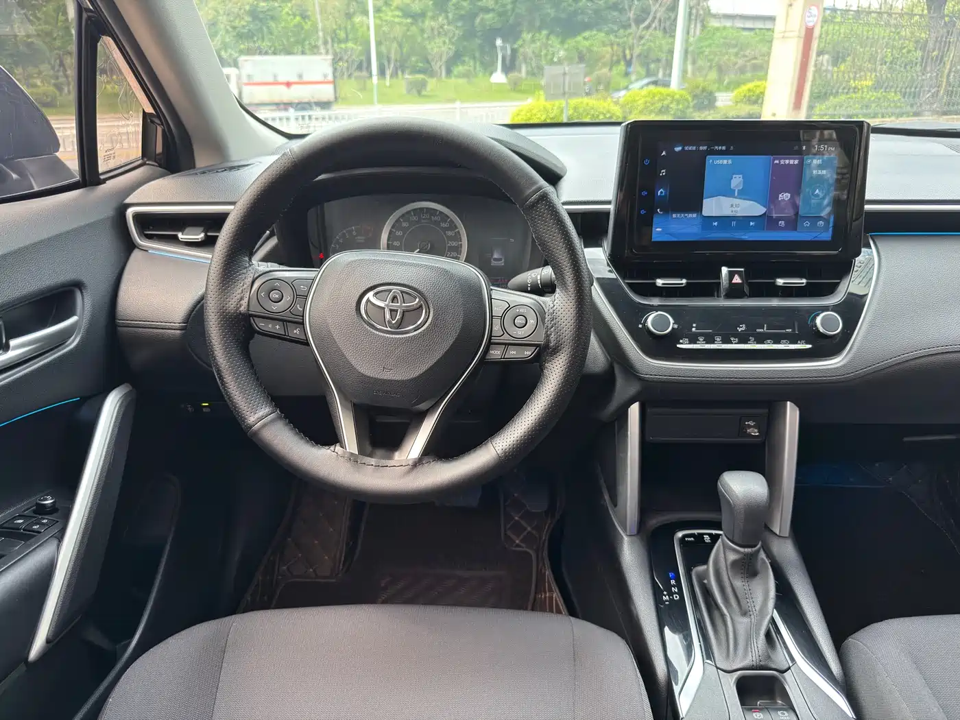 Toyota Corolla Cross 2022 2.0L Luxury Edition фото 8