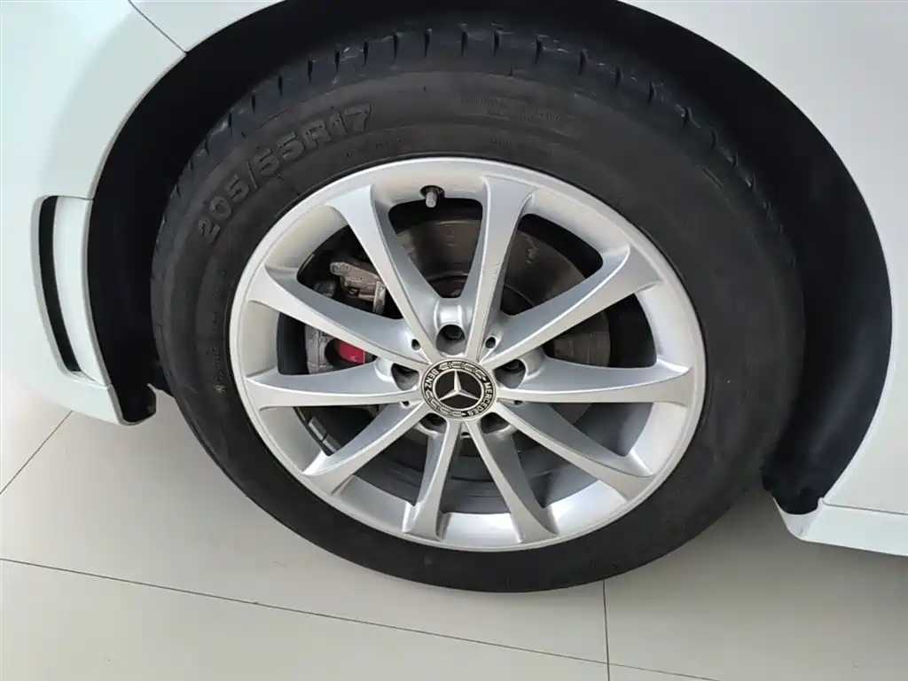 Mercedes-Benz A-Class 2020 Facelift A 200 L Sport Sedan Fashion фото 23