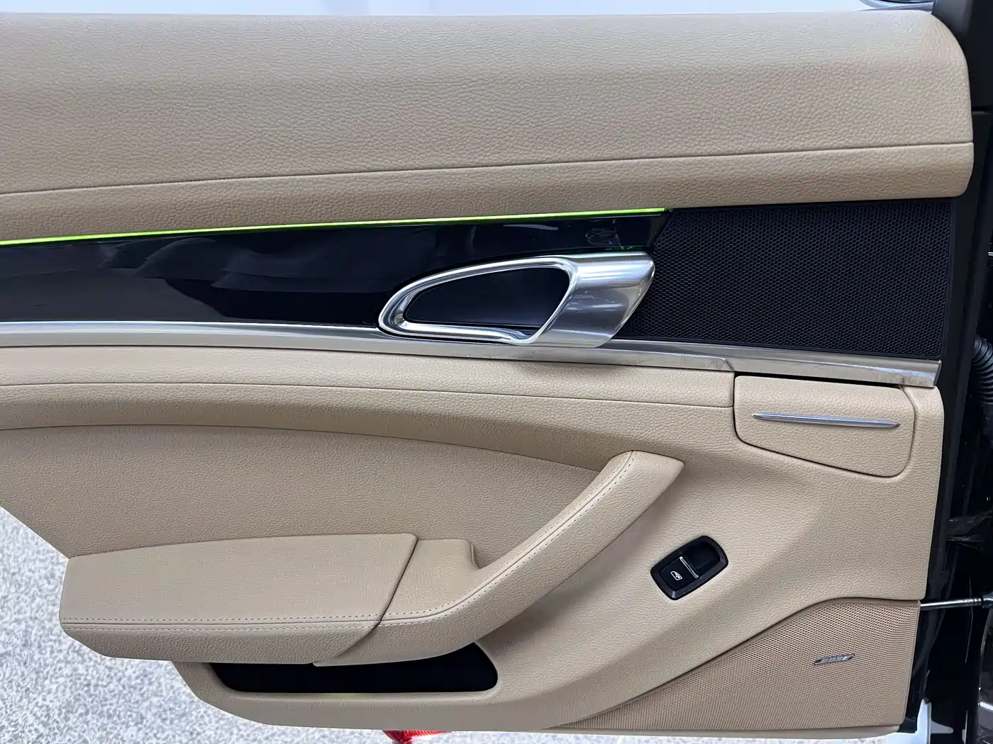 Porsche Panamera 2014 Panamera 3.0T фото 31