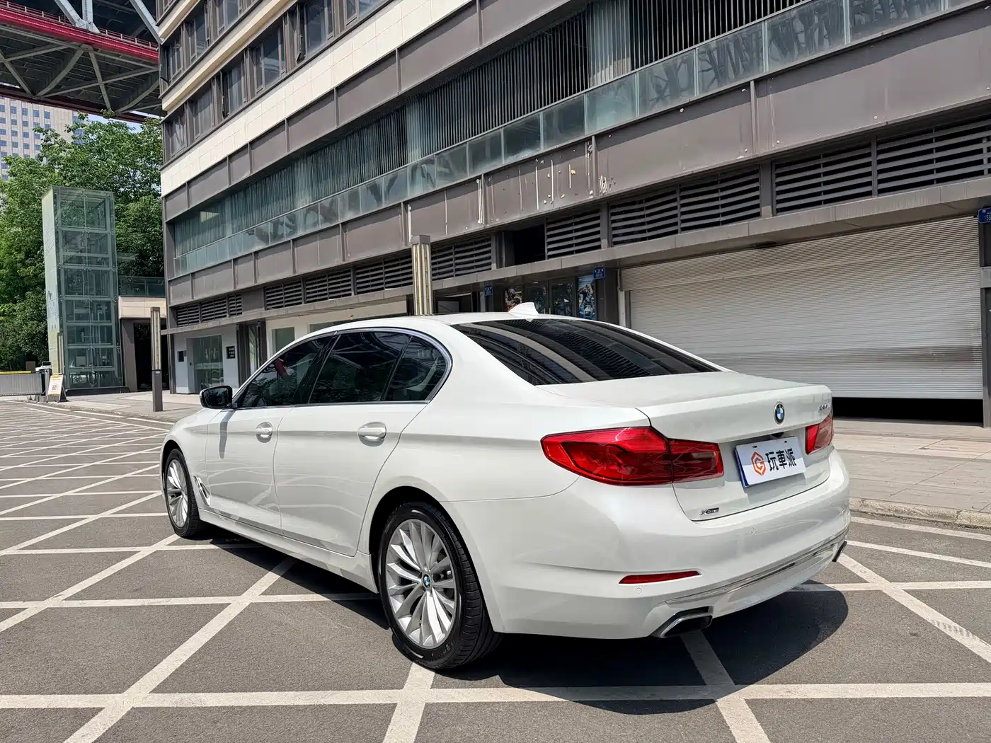 BMW 5 Series 2019 530Li xDrive Luxury Package фото 6