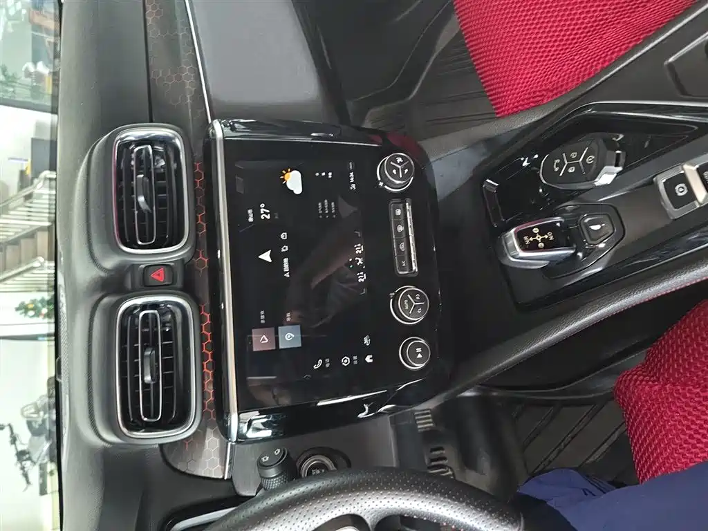 Lynk & Co 02 2019 High Energy Edition 2.0T Automatic 2WD Power Pro China VI фото 19