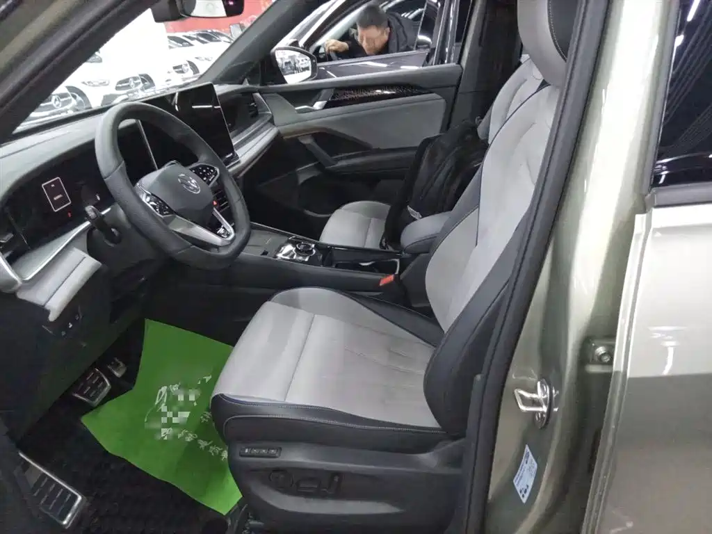 Volkswagen Tayron 2025 Model Tayron L 380TSI 4WD Luxury Easy Package фото 11